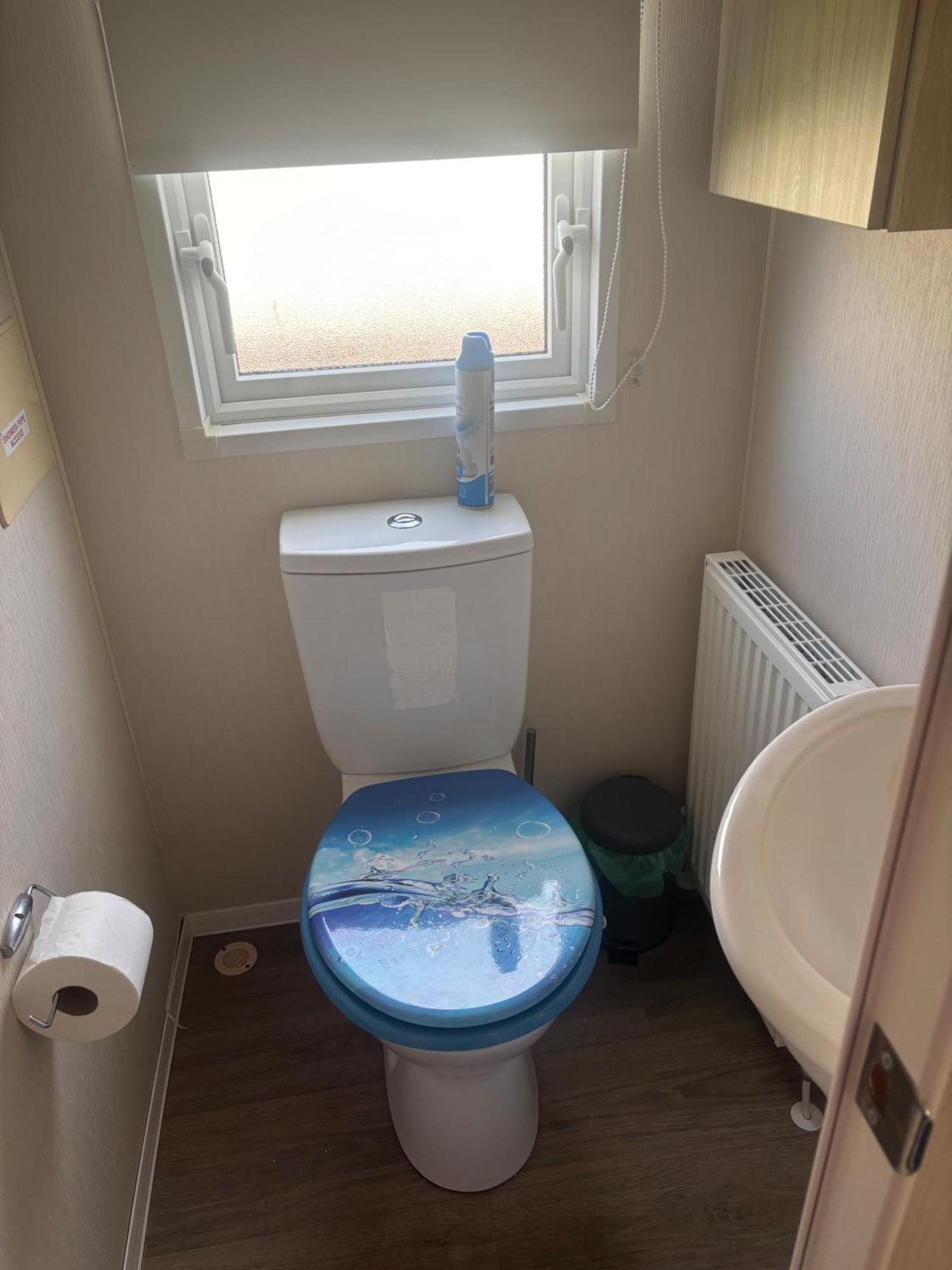Chalet Newquay Bay - 3-bed Caravan - Sleeps 6 *